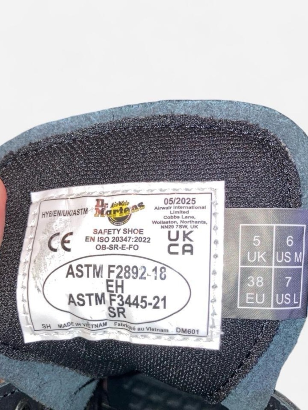 Dr. Martens 1460 Slip Resistant - Picture 6 of 8